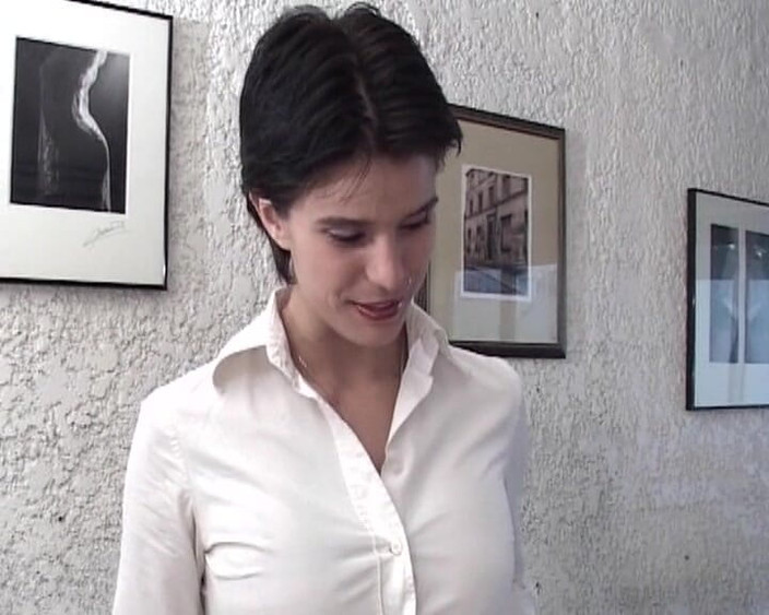 Videos Francaises: Perfektní potetovaná sekretářka z Francie anální penetrace v kanceláři