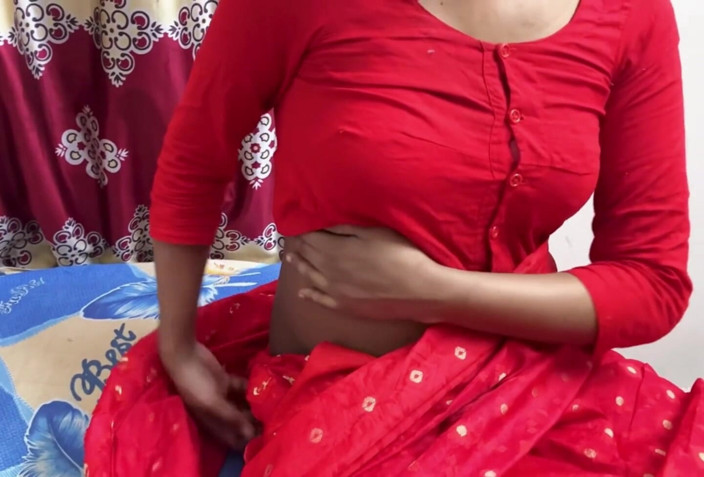 Bdsex24: Seksi üvey annemi siktim, odamda sert sikişiyorum