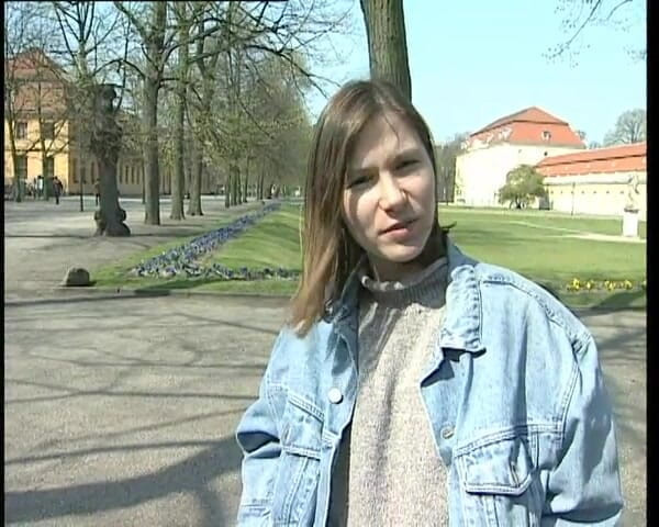 YOUR FIRST PORN: Madelaine Lasst sich überreden - softclip madelaine lässt sich überreden
