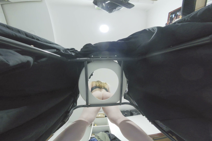 RussianGoddessVR: Scoregge, piedi e saliva dalla tua dea