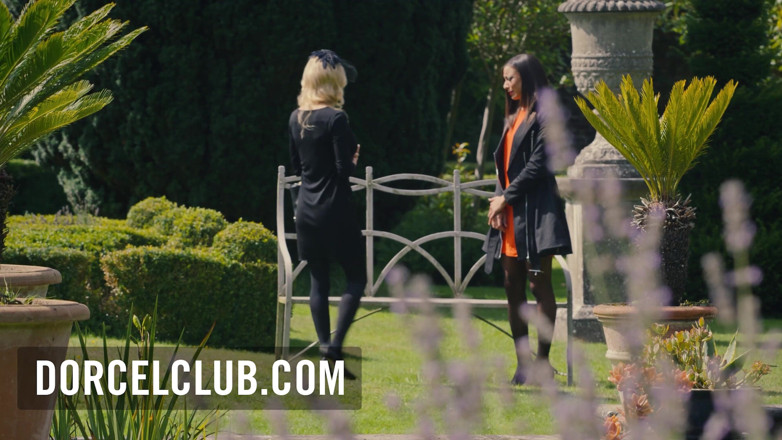 Dorcel Club: ทรีซัมร้อนแรงกับสาวผมน้ำตาลสวย แคสซี เดล อิสลา