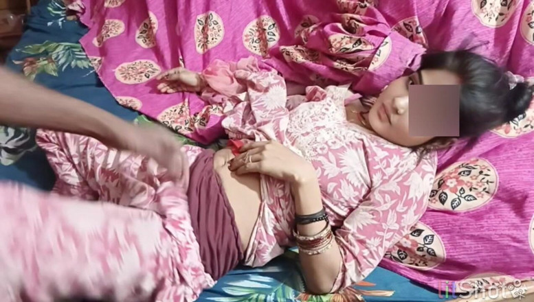 RAKP355: Kakak ipar india yang cantik