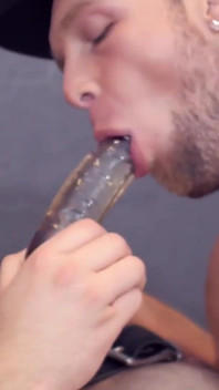 BEARFILMS - Bear aiden Storm roh fickt sebastian sax in den untern