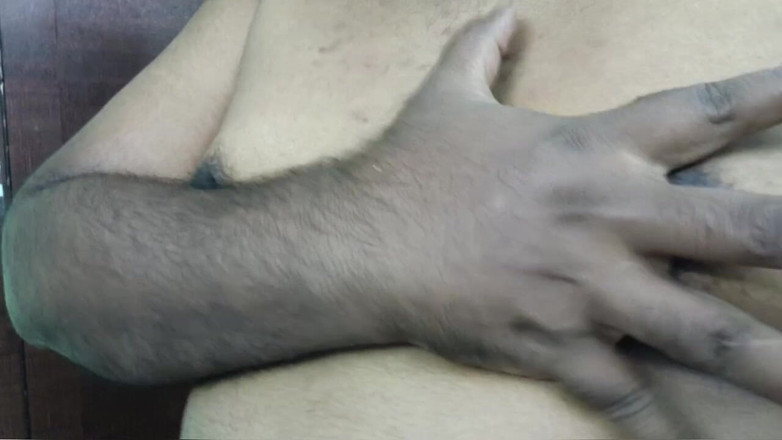 Fapidontmind: Meme uçlarımda titreşim