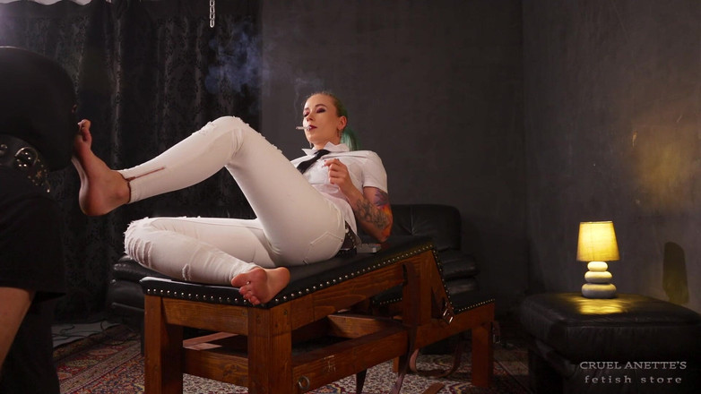 Cruel Anettes fetish world: Noha Jako Roubík Do Pusy