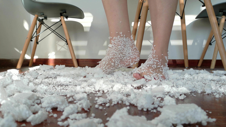 Kinky Lyrical: Destruyendo chupadora con mis pies - letra pervertida