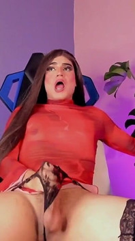 Külotunun içinde ıslak penis
