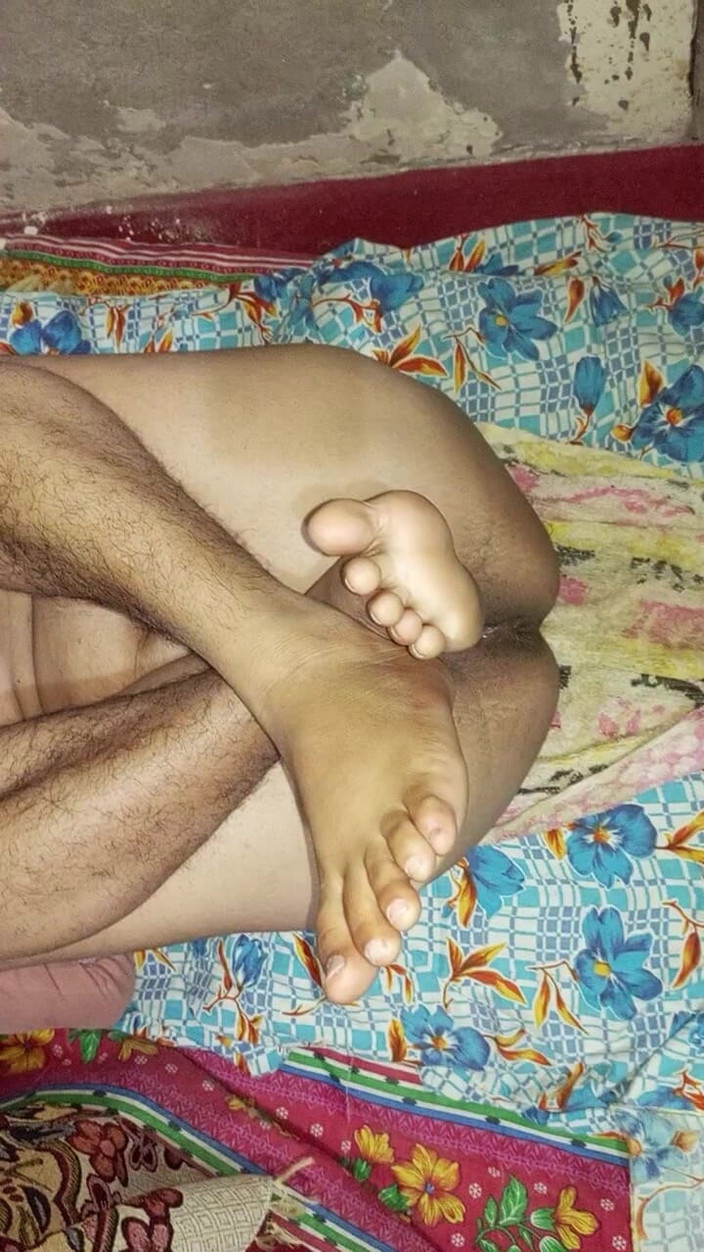 Lubnawife: パキスタン人妻が夫とセックス