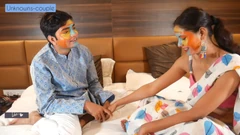 A Jiju le encanta pasar tiempo con la sexy Sali Priya cuando su esposa no está en casa
