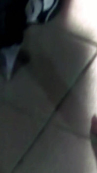 Cara com um pau grande fode sua primeira travesti quente anal