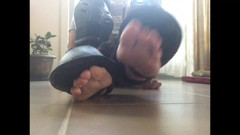 Manlyfoot: Protichodné umění Podložky na nohy Nalezeno v my páchnoucí staré...