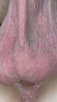 Çekildiğini sandı ama amını sıcak dölle doldurdu! Çifte boşalma!