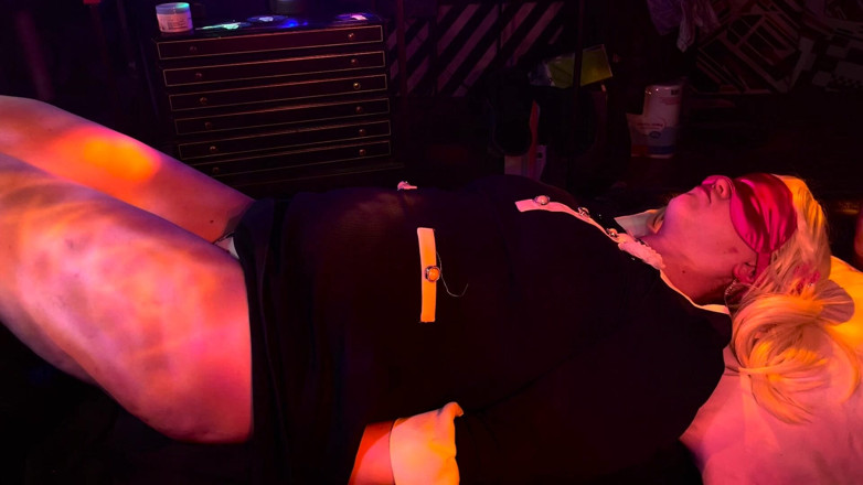 Shawna Panofka: L’inspection du Dr mène au squirt et au creampie