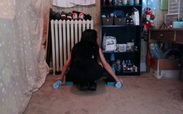 Raven Willow: Ass Day
