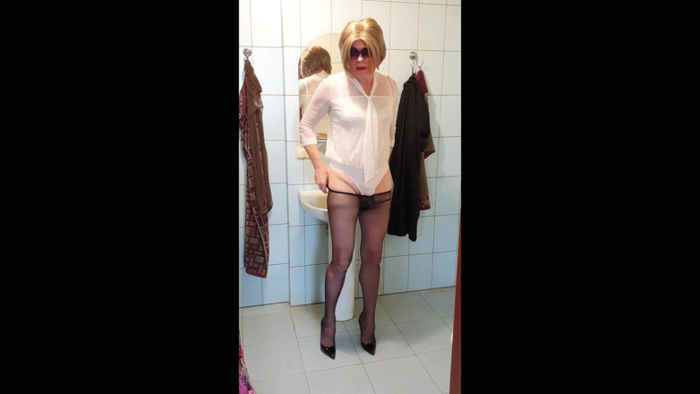 Sissy Stella: Elegant sissy in heels and sexy black stockings