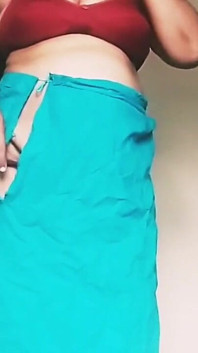 Femme au foyer desi mallu indienne tamoule