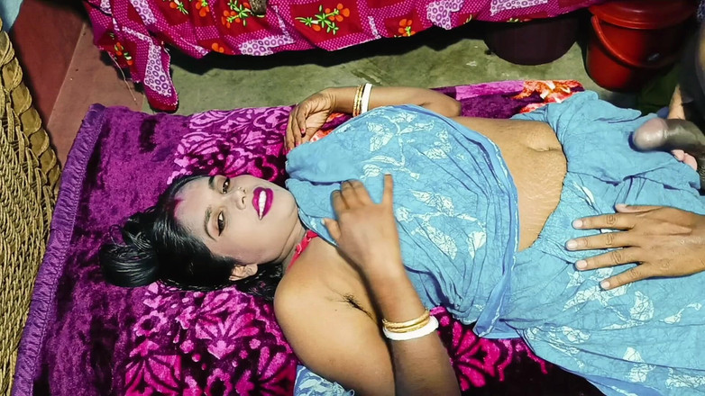 Anal girl: Indická manželka šuká svého zetě v koupelně