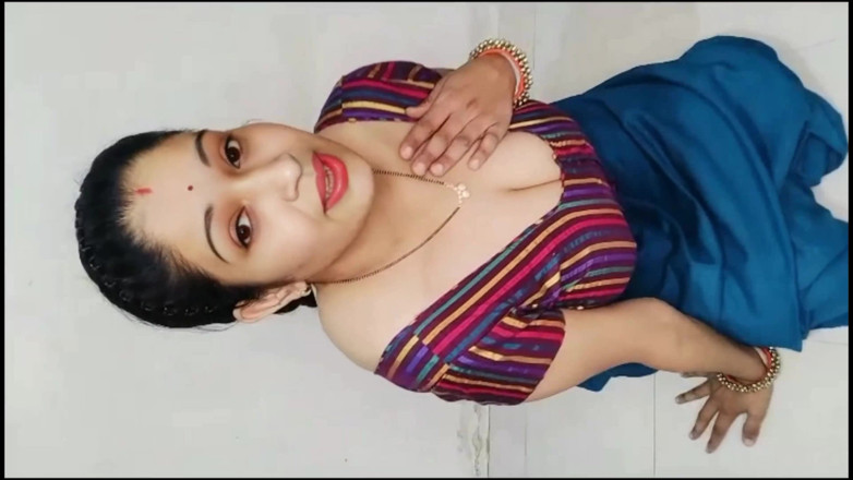 YourUrfi: Indian Sexy Maal Bhabhi Fingering Pussy and Pissing