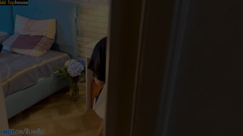 Alina Rai: Nová nevlastní matka nezničila tradice a šťastně se dala svému nevlastnímu...