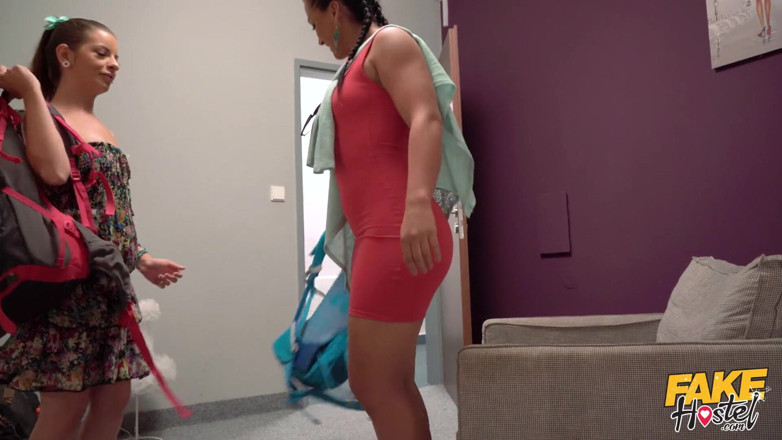 Fake Hostel: Tu novia es mi novia