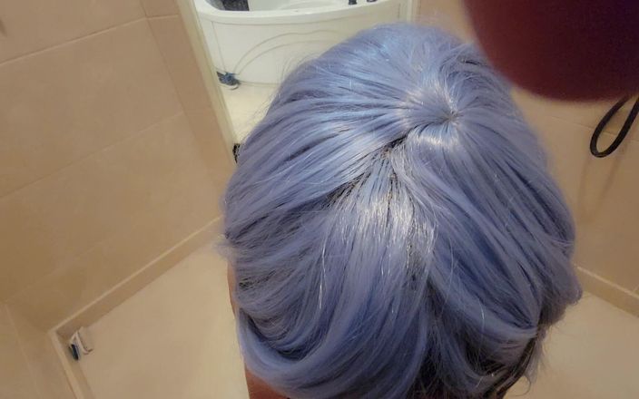 Annalee Blue: Taking a Nice, Long Piss Shower Then Swallowing Warm Piss...