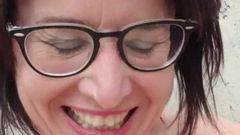 JulieEroticDress: Sfida al cubo di ghiaccio