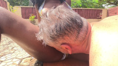 Black Swan: Seks terlarang, pasangan antar ras hampir kepergok bersenang-enak di kolam...