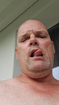 Balcony Games of a Slut
