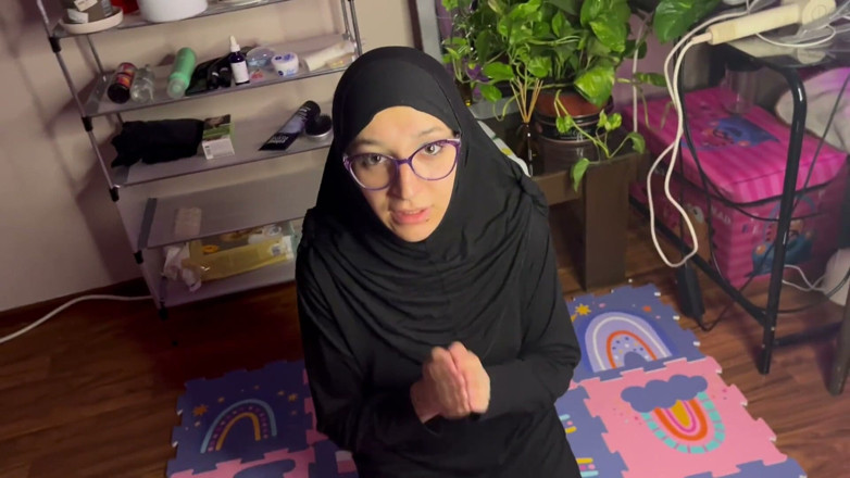 lanalovacutie: Muslim Begging to Be Fucked in Hijab