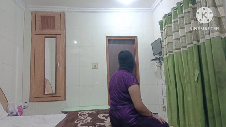 Poojakabir: Didi byla odvezena do hotelu, kde jí byla poskytnuta masáž,...