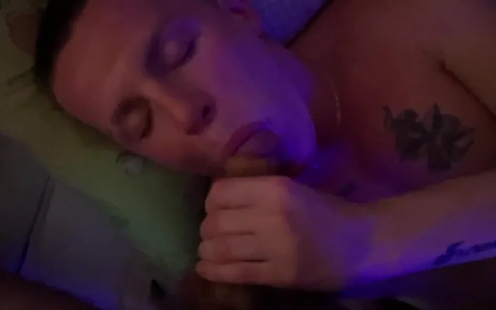 Falcon Al: I Love to Suck and Fuck Under the Neon Lights