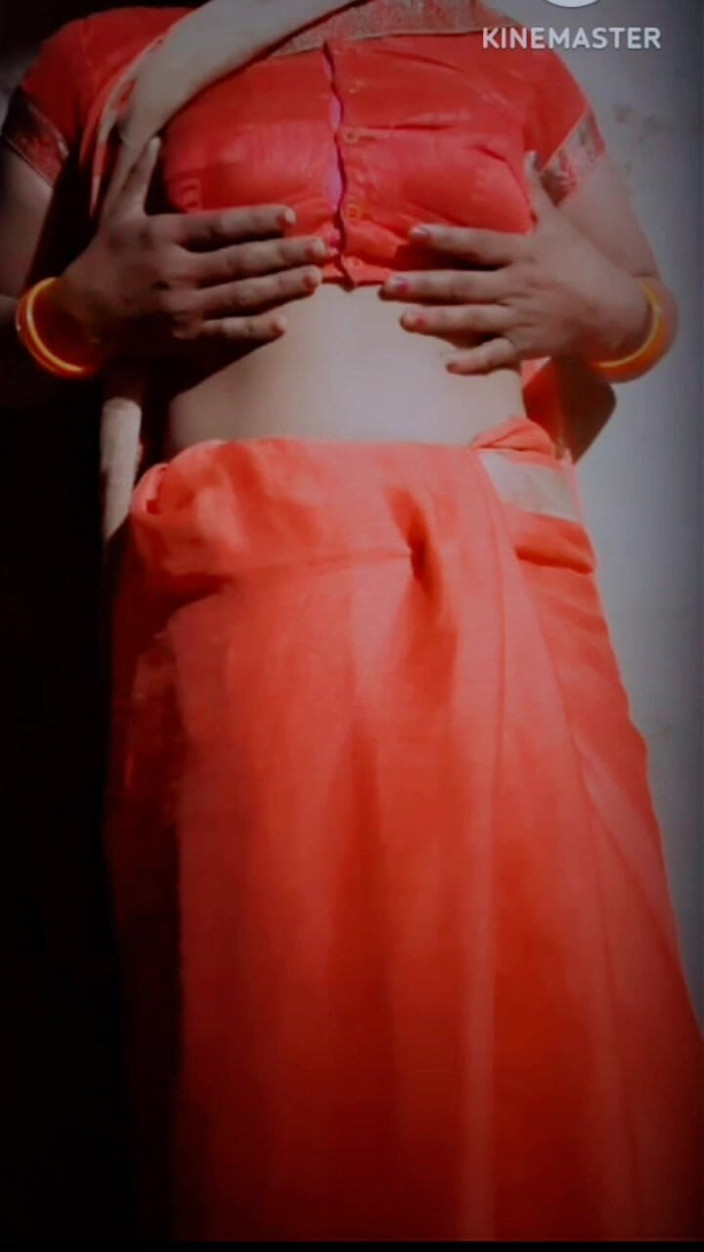 TricolorMusic3: Ciao sono la tua cognata, la mia calda dolce giovinezza è...