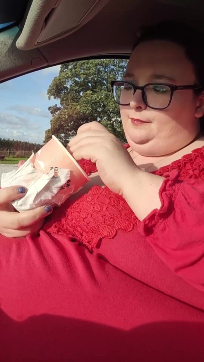 SSBBWLadyBrads: Więcej Nadziewanie lodu SSBBW