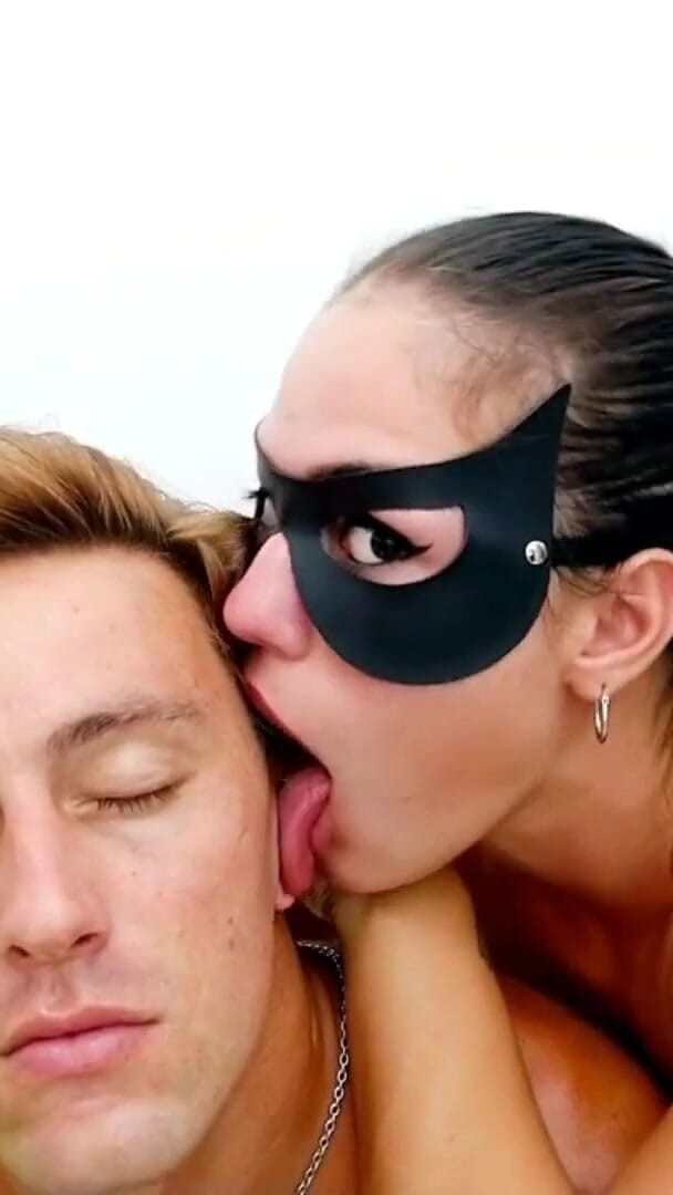 Femdom lickinghis face (April Bigass)