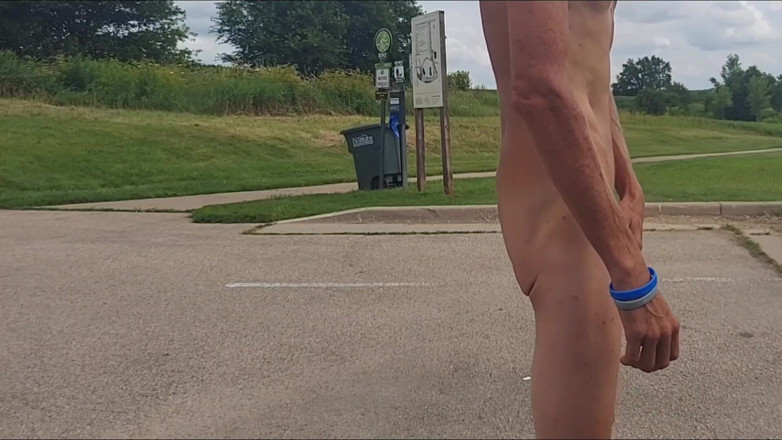 THCBDNA: Naked and Pissing in Parking Lot