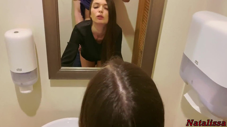Natalissa: Chupou pau grande no primeiro encontro no restaurante
