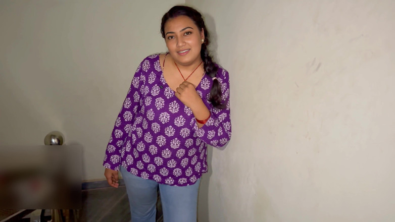 Hotty_ragini: Stranger Girl, Park Me Mili I'm Lucky Boy Mane Uske...