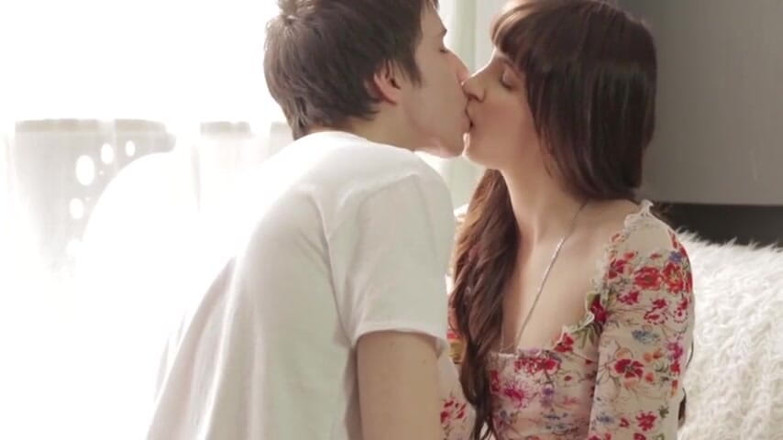 Lethal Teens: Une fille sexy chevauche son copain