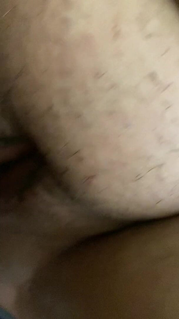 B0mbTac0: BBW amatorska żona jebanie podczas korzystania z zabawki
