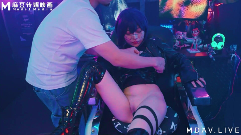 ModelMedia Asia: FCD-6902 미래 섹스 랩 / 보철물 분사, 하얀 액체가 넘쳐