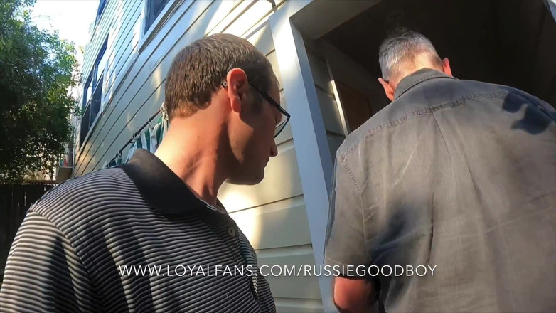 Russie Goodboy: Тато порнозірка Джей Тейлор і красивий необрізаний хлопчик, голодний до його великого члена в роті і дупі