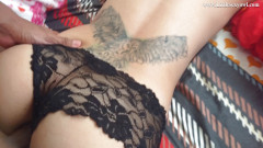 Littlesexyowl: Кремпай, мій вітчим заходить до моєї кімнати і будить мене своїм членом всередині мене