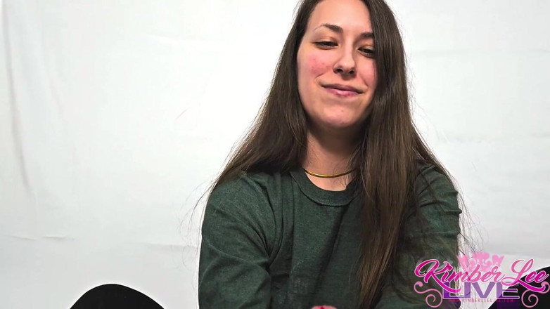Kimber Lee: Cornudo recibe un regalo de paja de Kimber Lee