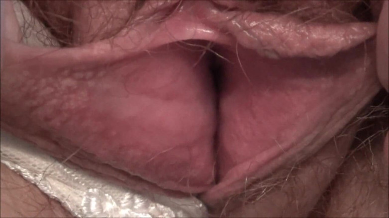 Dirty Kara: Dati in una scopata con la figa pelosa - 2