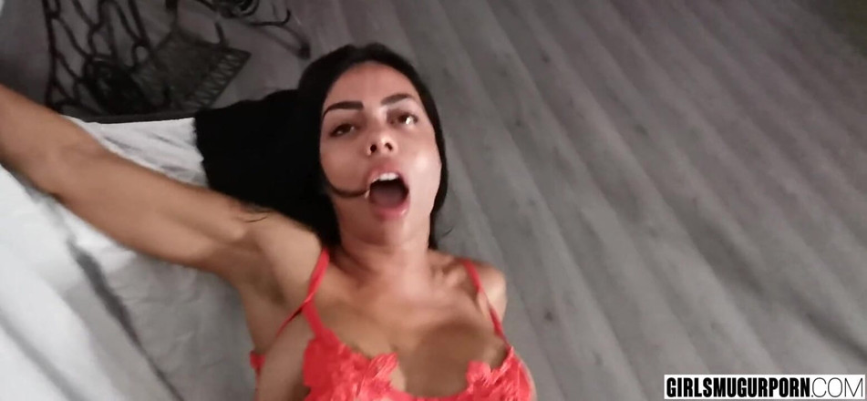 Mugur's World: Big booty Columbian Canela Skin gets fucked by Mugur
