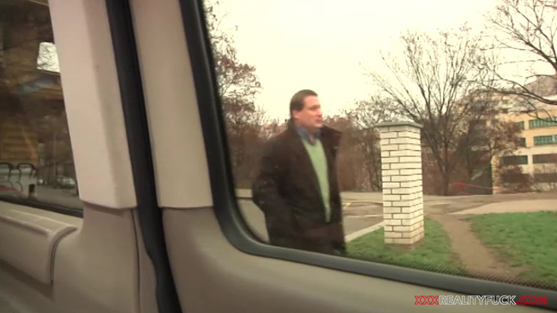 Czech Pornzone: Üçlü seks yolculuğu - uma zex ve adele sunshine