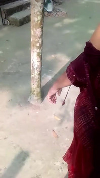 Village Girl's Bathing Video