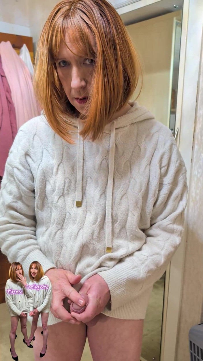 Fiona of Delights: Stepmom I a White Hoodie Hanging About