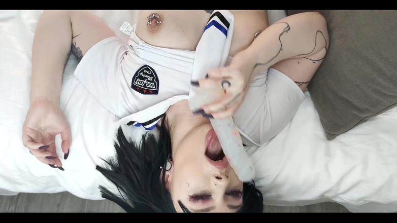 Peachgardens: Masturbarsi e scopare un cazzo di gomma mentre fantasticando sul...