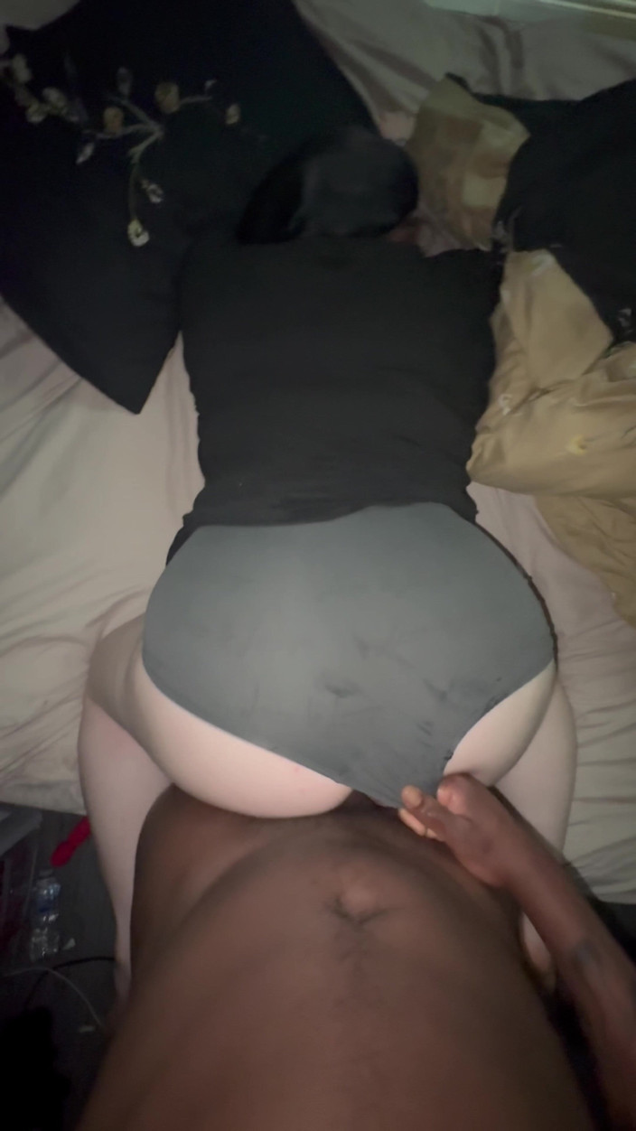 Nofaceguy09: Aku minta maaf sayang, kontol besar pria kulit hitam ngentot...